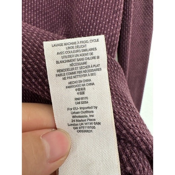 Free People Art School Embroidered V-Neck Thermal Waffle Top Size Medium - Picture 7 of 9